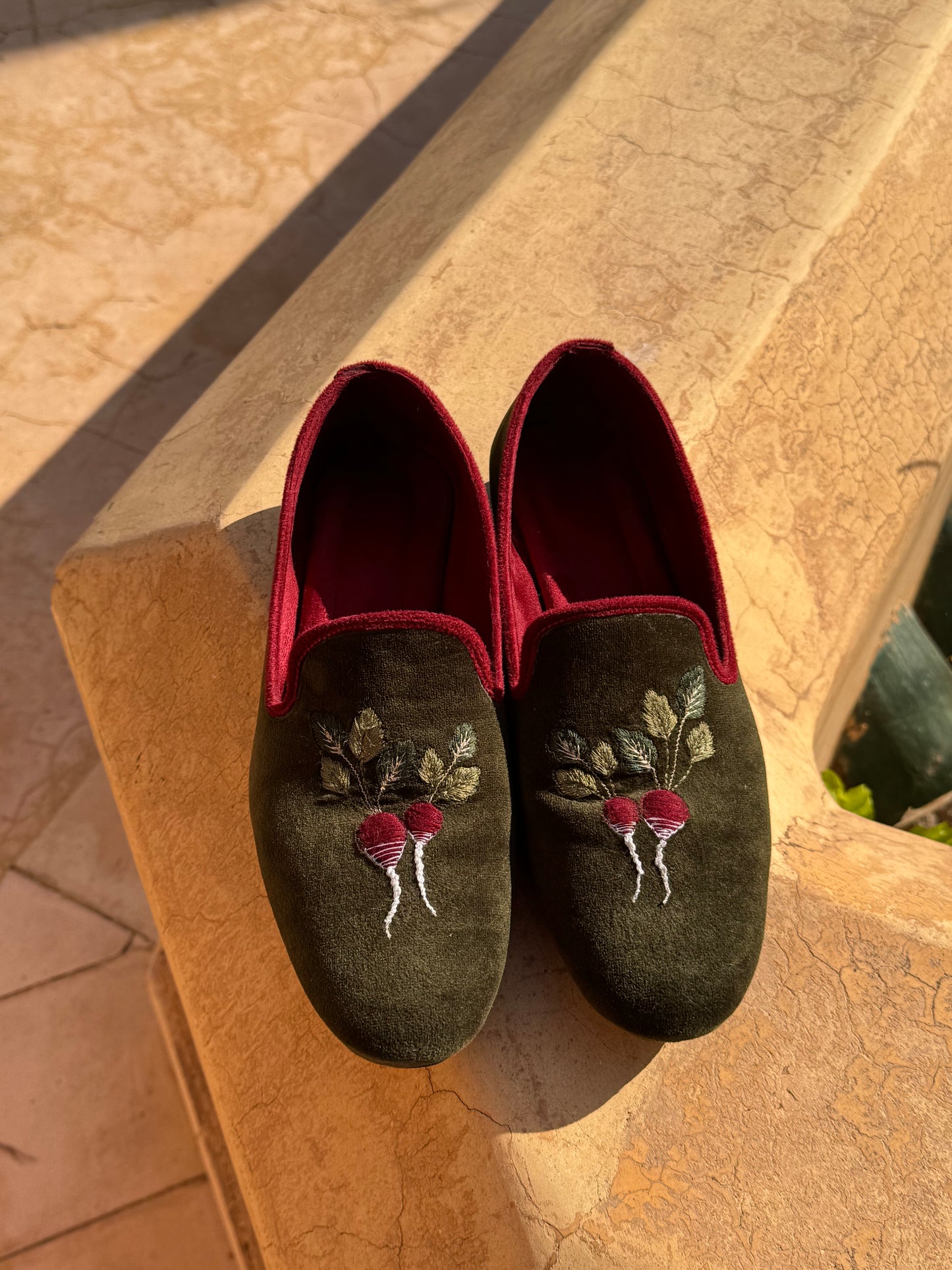 Radish Velvet Slippers
