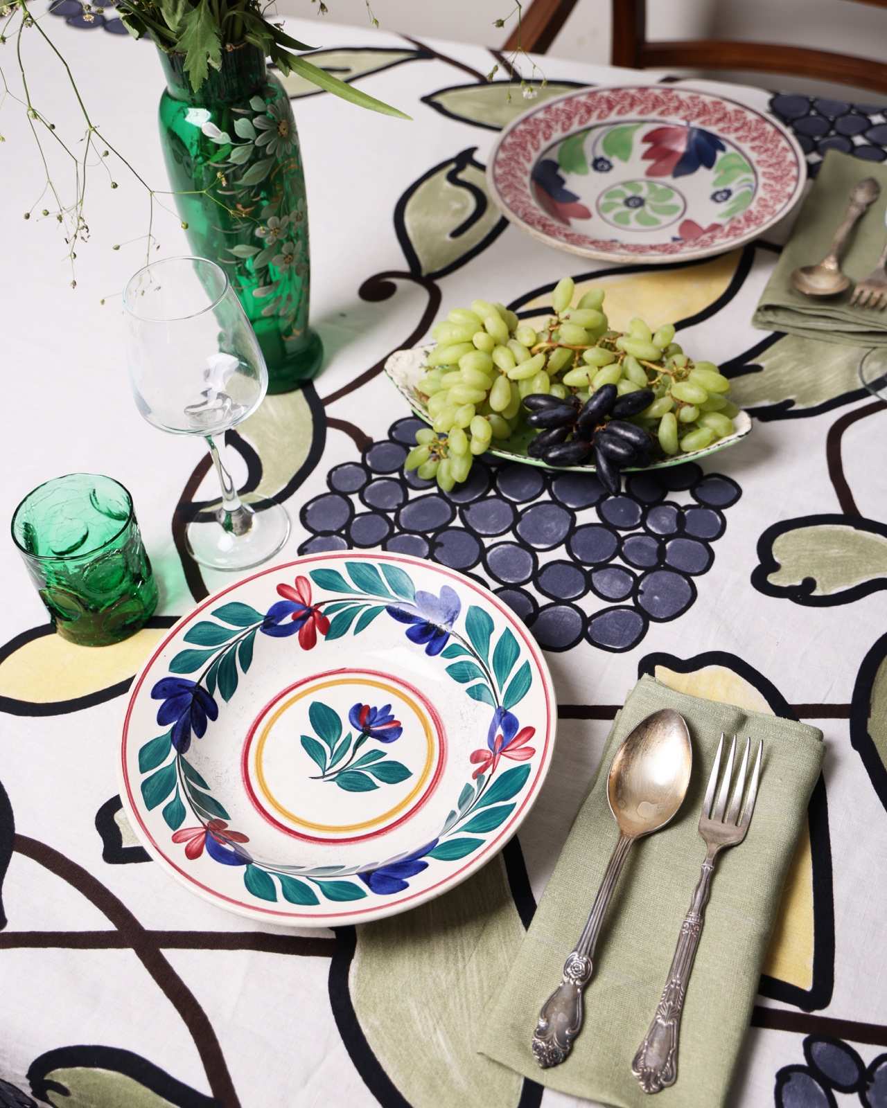 Grape Vine Tablecloth