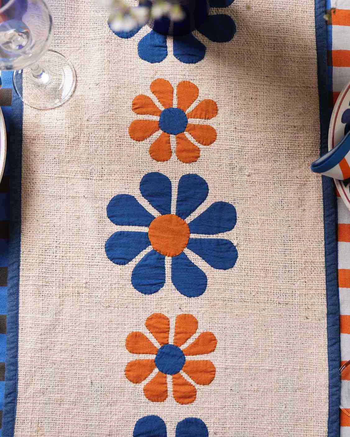 Daisy Appliqué Table Runner