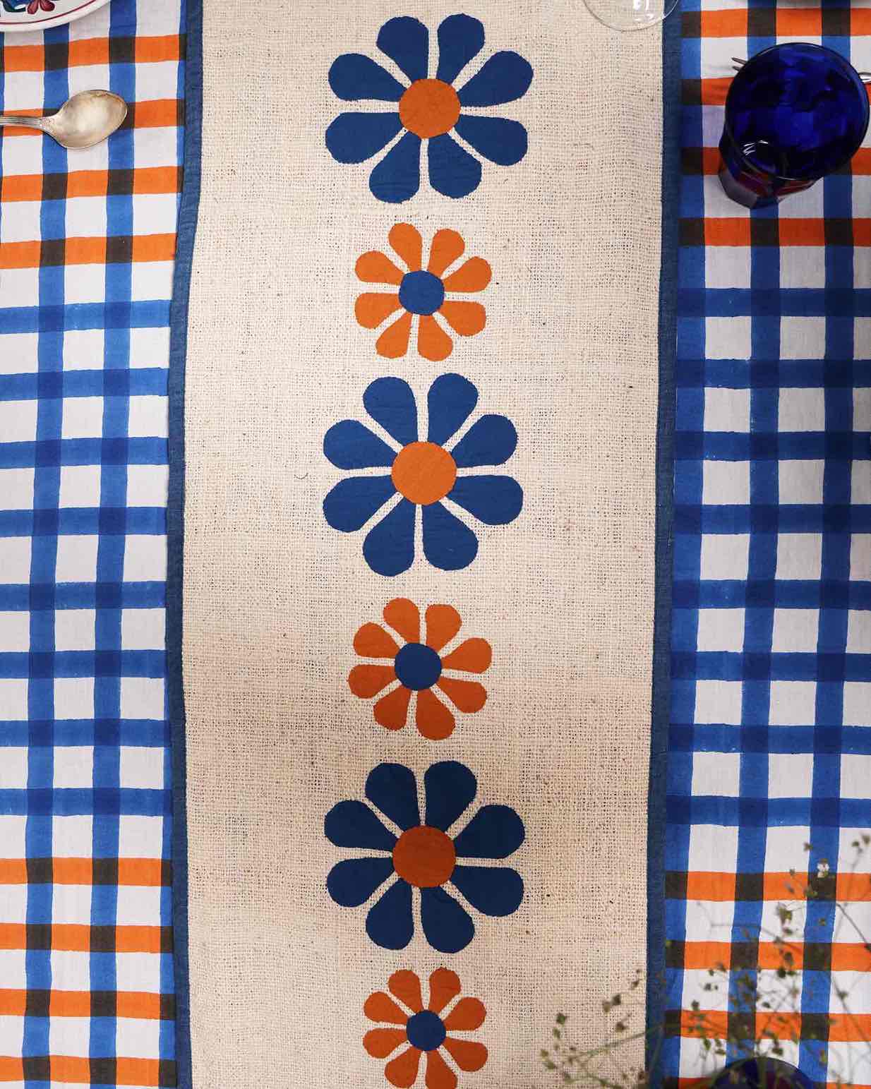 Daisy Appliqué Table Runner